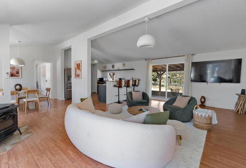 Bed and Breakfast Wind Desert Spirit Pioneertown