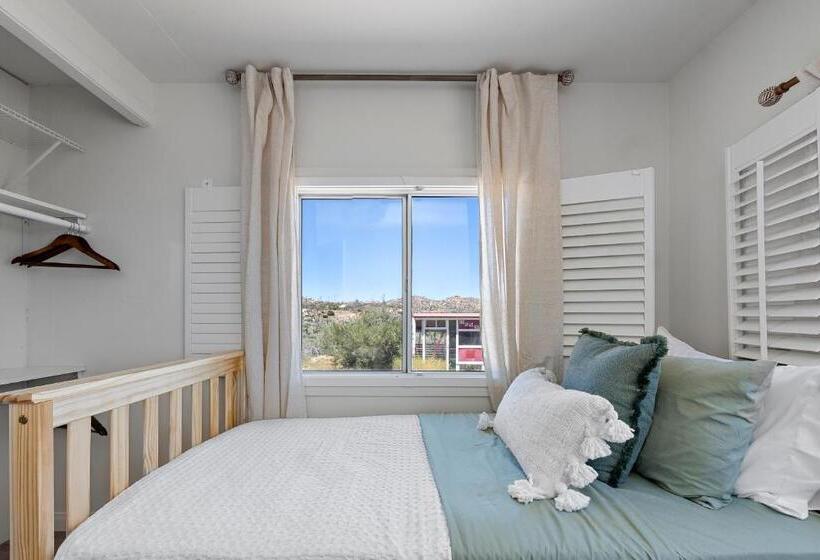 Bed and Breakfast Wind Desert Spirit Pioneertown