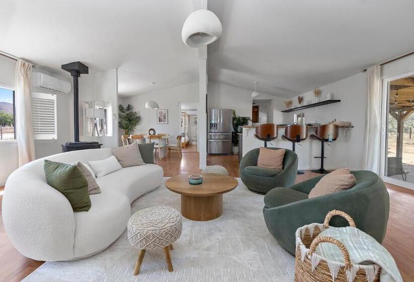 Bed and Breakfast Wind Desert Spirit Pioneertown