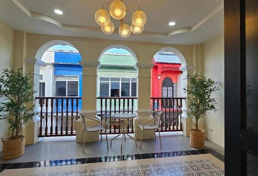 فندق Hawa House Phuket