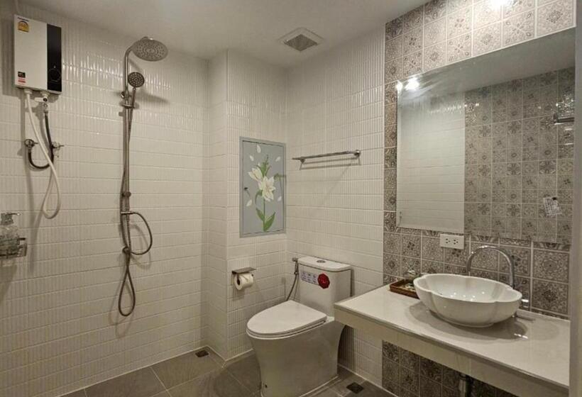 فندق Hawa House Phuket