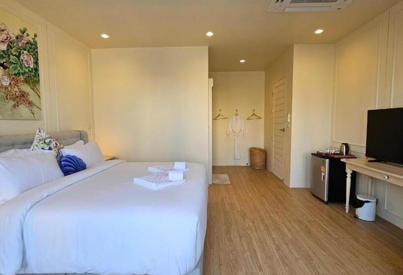فندق Hawa House Phuket