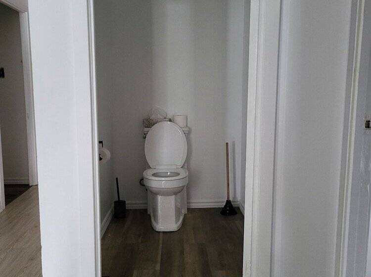 酒店 Kwe Café & Auberge