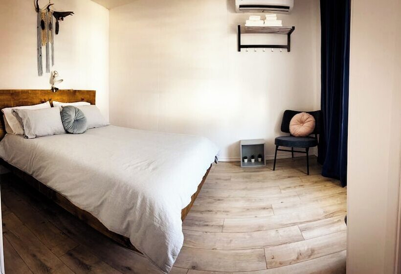 酒店 Kwe Café & Auberge