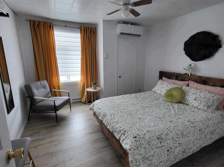 酒店 Kwe Café & Auberge