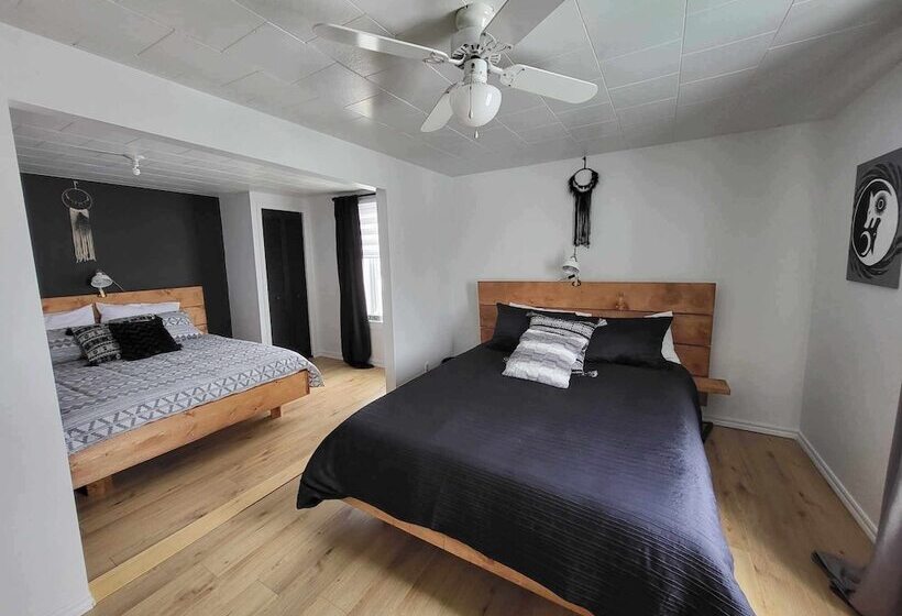 酒店 Kwe Café & Auberge