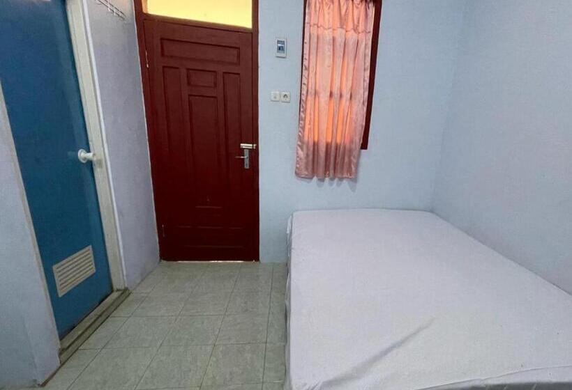 فندق Spot On 93966 Dhiya Guest House Syariah