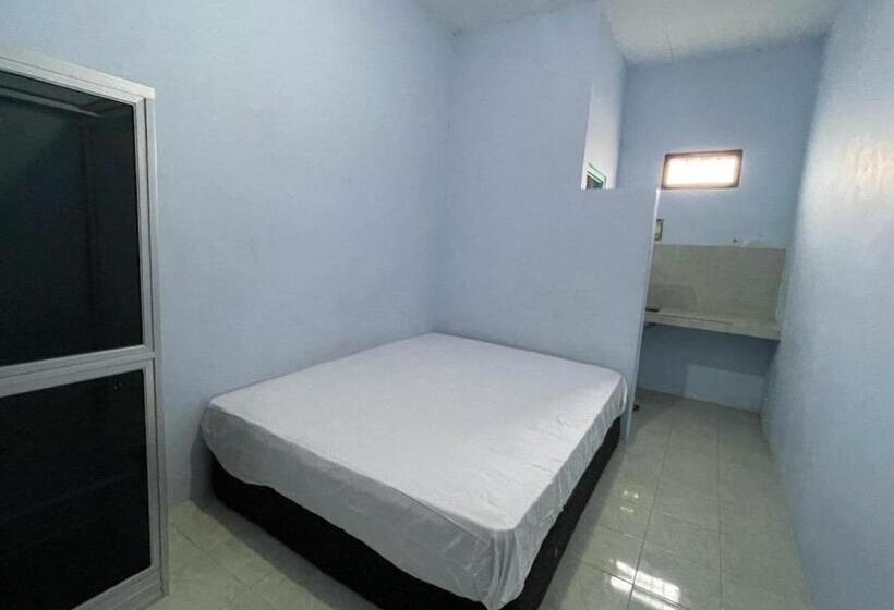 فندق Spot On 93967 Hasna Guest House Syariah