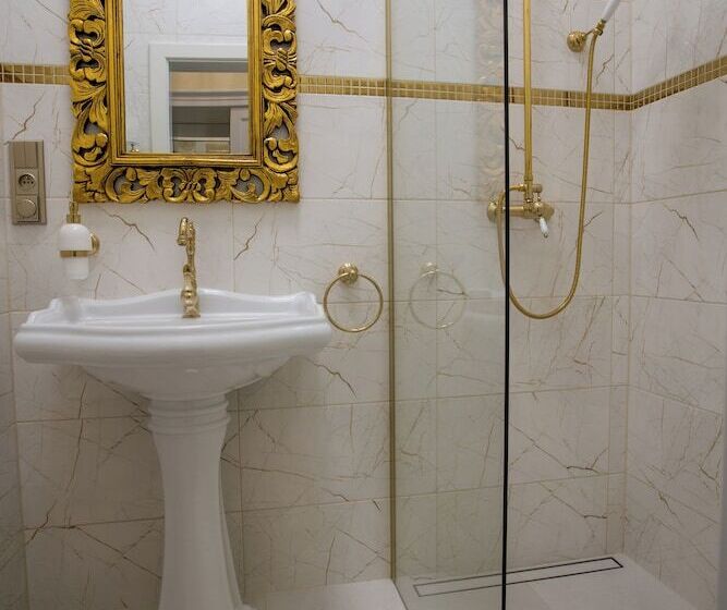 فندق Zámek Kvasetice