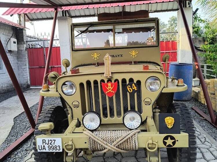 Shikra Mountains & Hills Resort