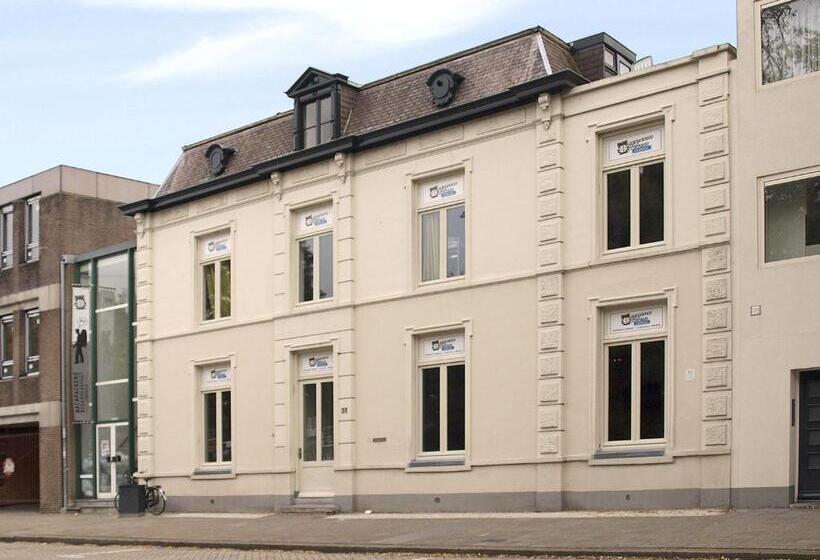 הוסטל 3be Backpackers Bed & Breakfast Eindhoven