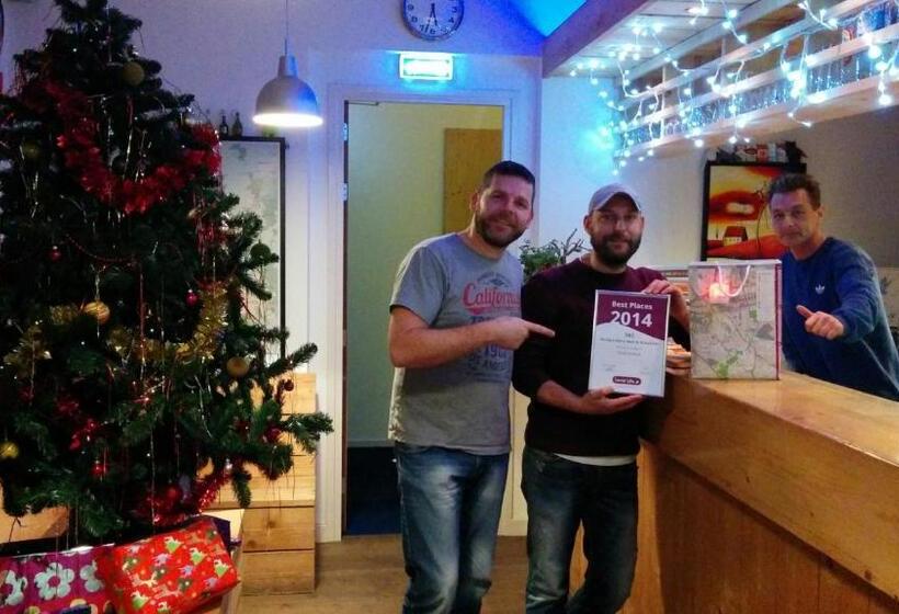 הוסטל 3be Backpackers Bed & Breakfast Eindhoven