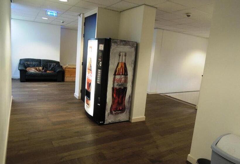 הוסטל 3be Backpackers Bed & Breakfast Eindhoven