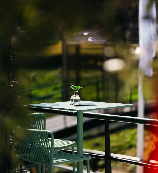 호스텔 Botel Maastricht