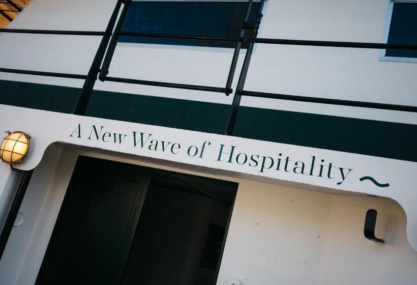 호스텔 Botel Maastricht