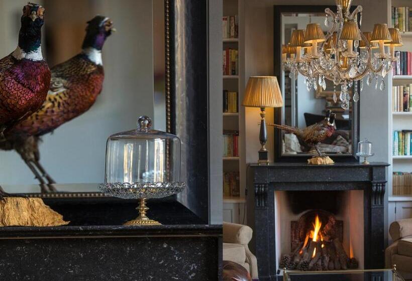 B & B Hotel The Baron Crown