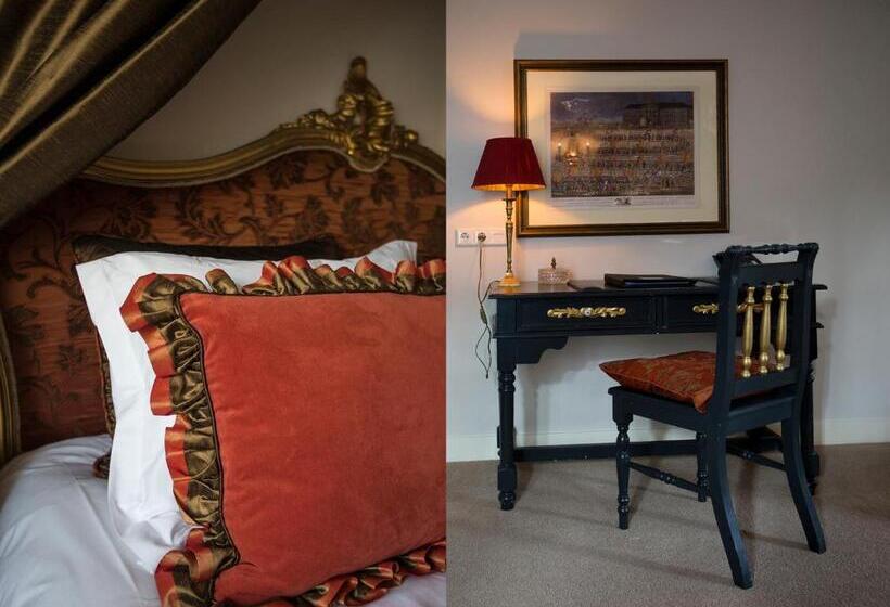 B & B Hotel The Baron Crown