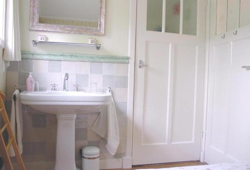 B&b Hotel California