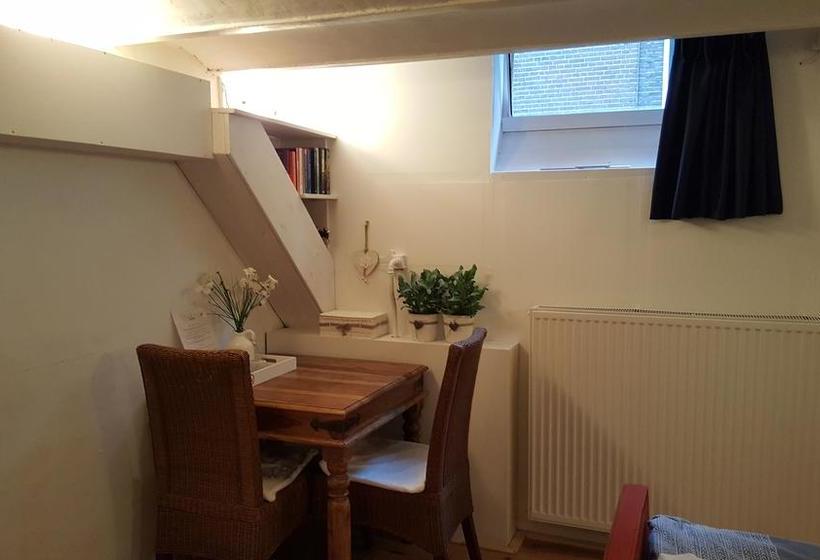 تختخواب و صبحانه Onder De Peperbus