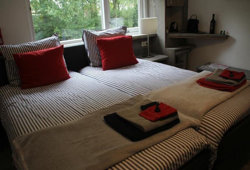 B&b Opdeparkkamp Met Laadpaal Voor Elektrische Auto S