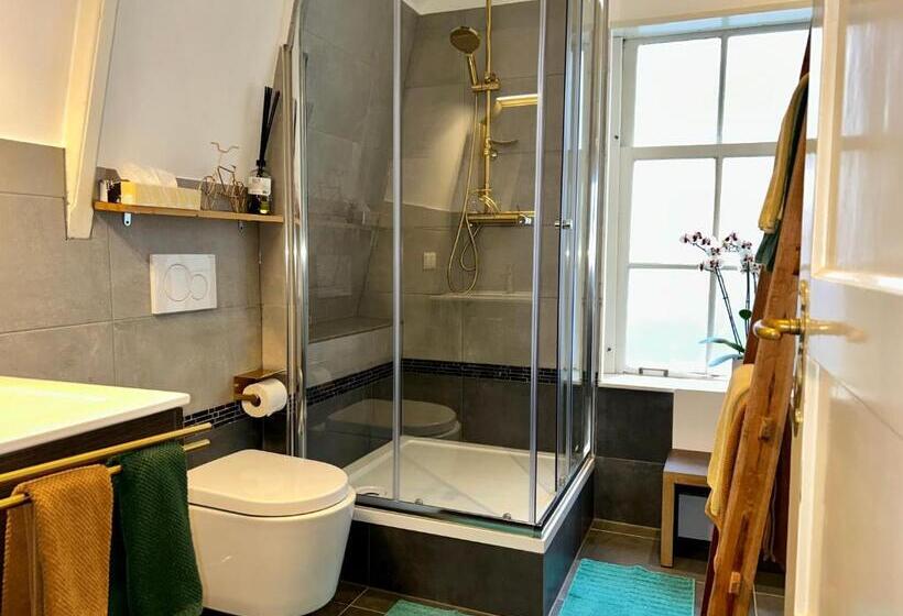 تختخواب و صبحانه Amsterdam 4 Holiday Guestrooms