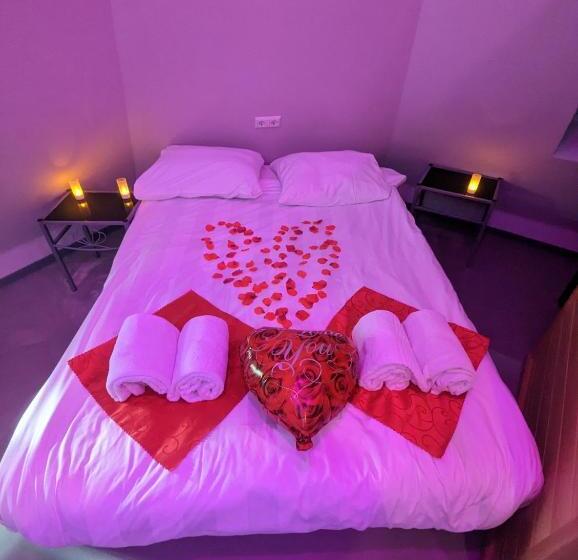 تختخواب و صبحانه Chao Nl 24 Hours Open