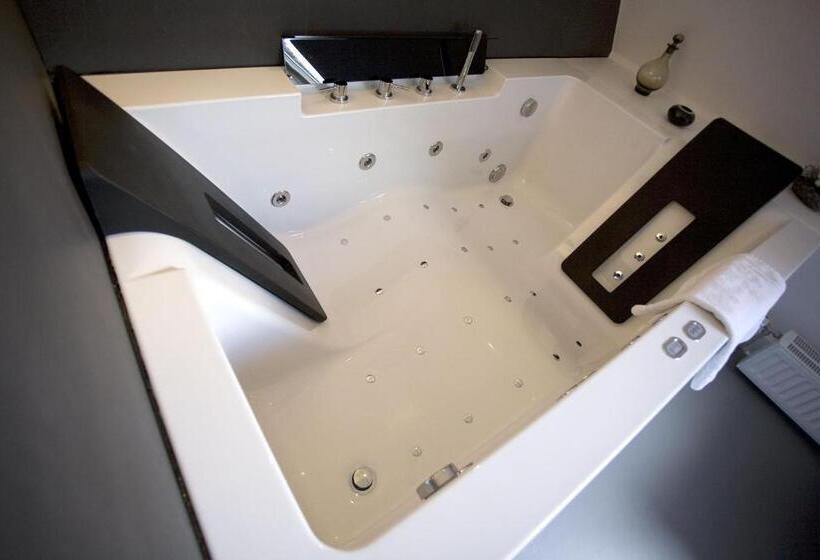 צימר De Vijf Suites