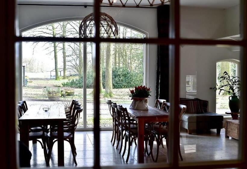 مبيت وإفطار De Woeste Wieven Op Erve Bonkert