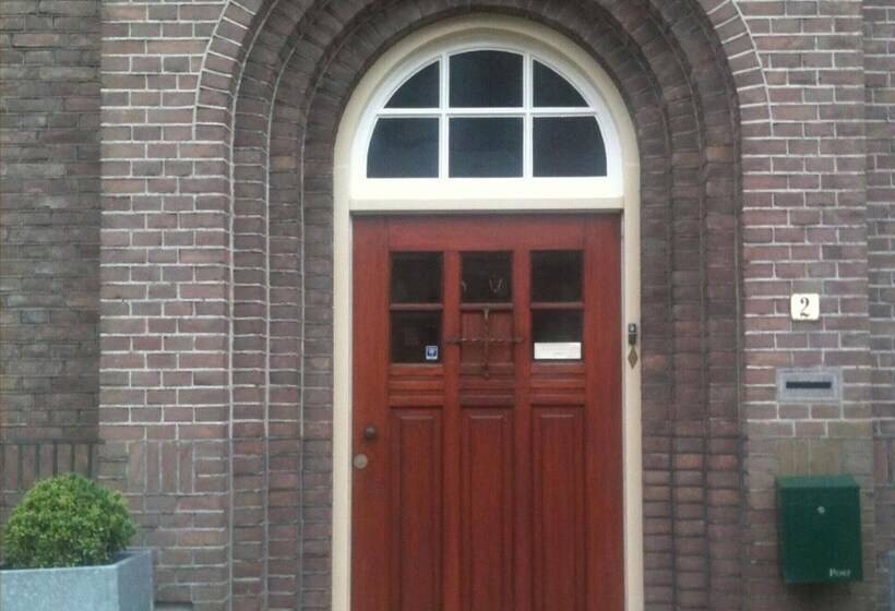 تختخواب و صبحانه Gasthuis Pension Via Quidam