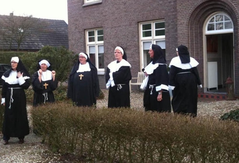 تختخواب و صبحانه Gasthuis Pension Via Quidam