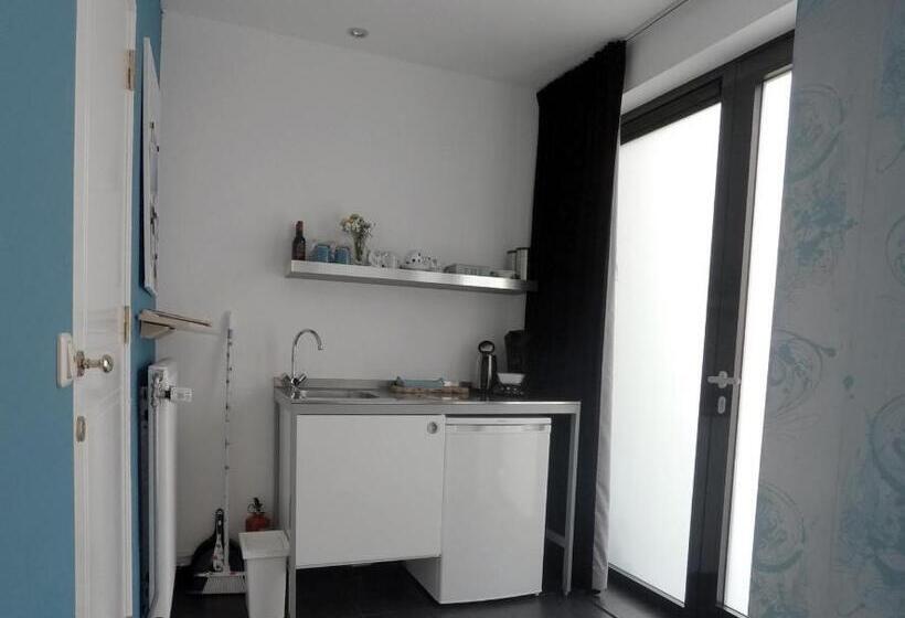 مبيت وإفطار Het Blauwe Huis