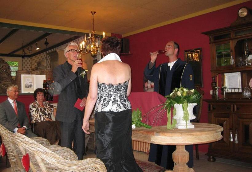 צימר Hof Van Sellingen