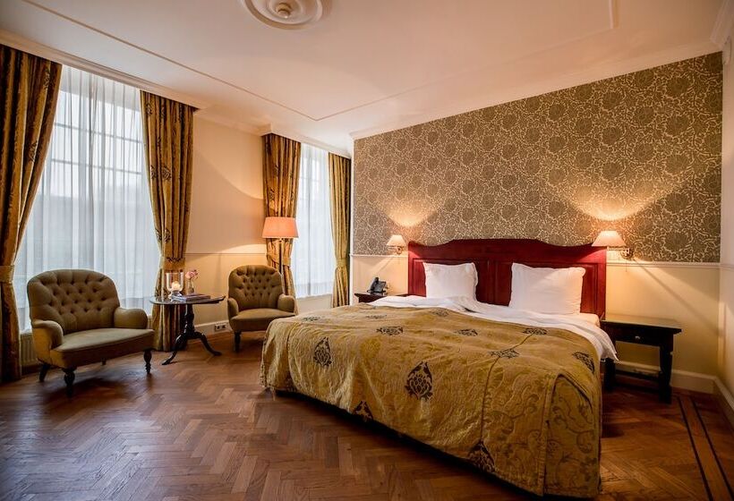 مبيت وإفطار Kasteel De Wittenburg