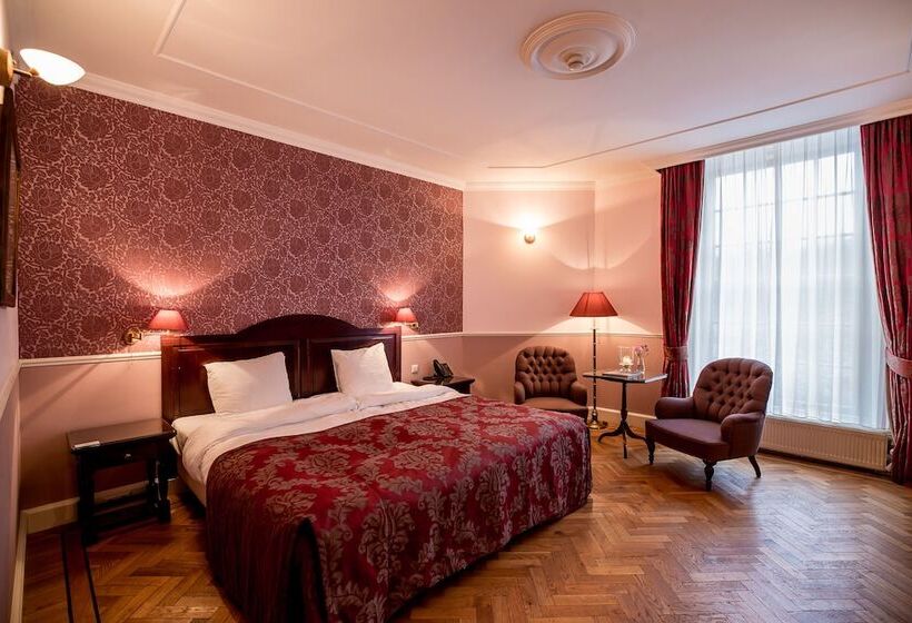 مبيت وإفطار Kasteel De Wittenburg