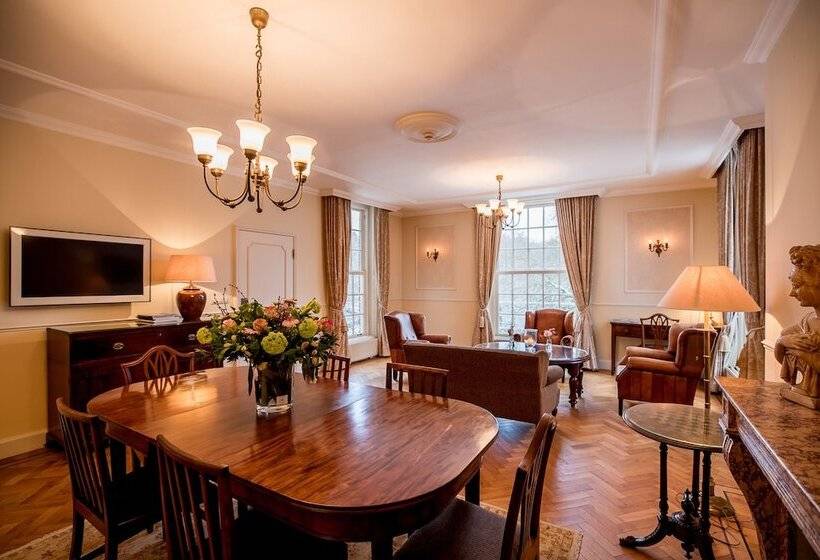 مبيت وإفطار Kasteel De Wittenburg