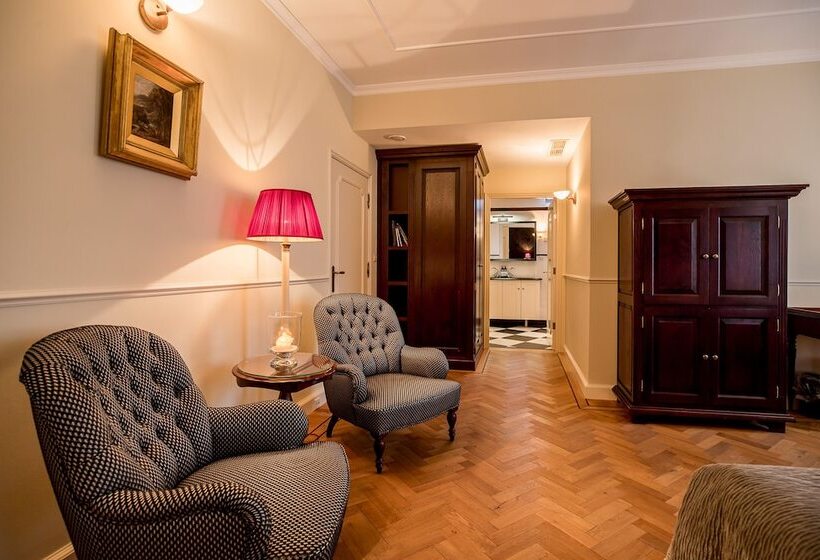 مبيت وإفطار Kasteel De Wittenburg