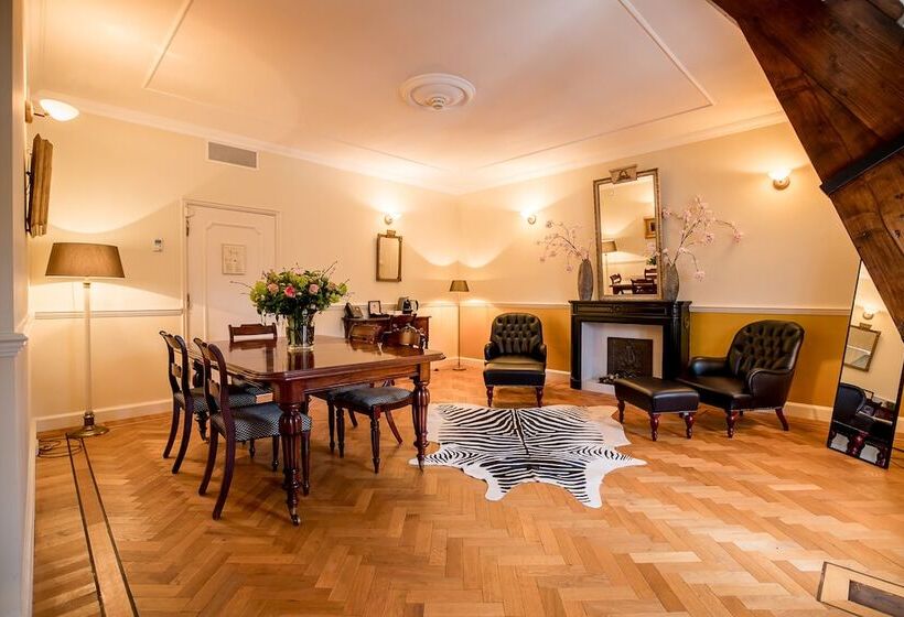 مبيت وإفطار Kasteel De Wittenburg