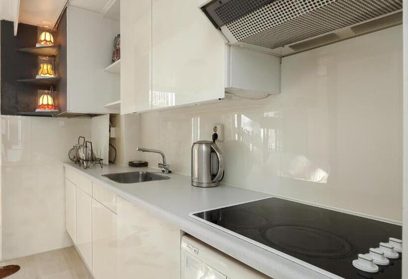 تختخواب و صبحانه Miss Jordaan For Quiet Travellers