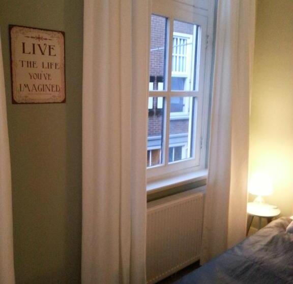 Bed and Breakfast Oekepoek Down Town