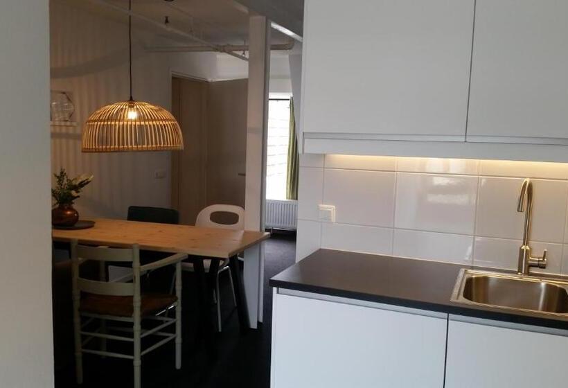 Bed and Breakfast Oekepoek Down Town