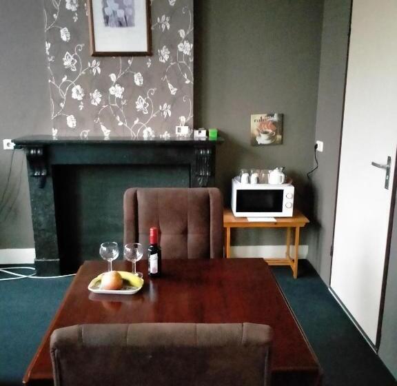 تختخواب و صبحانه Op De Burg