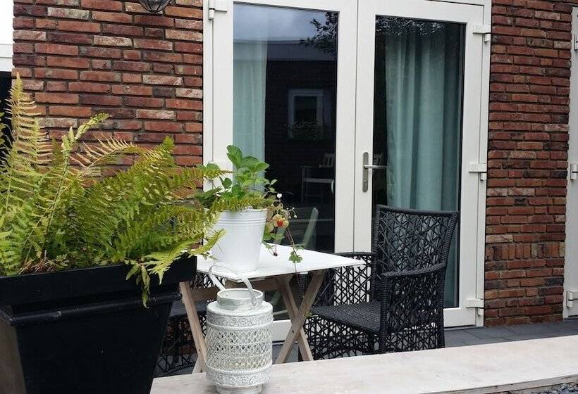 تختخواب و صبحانه Slapen & Smullen