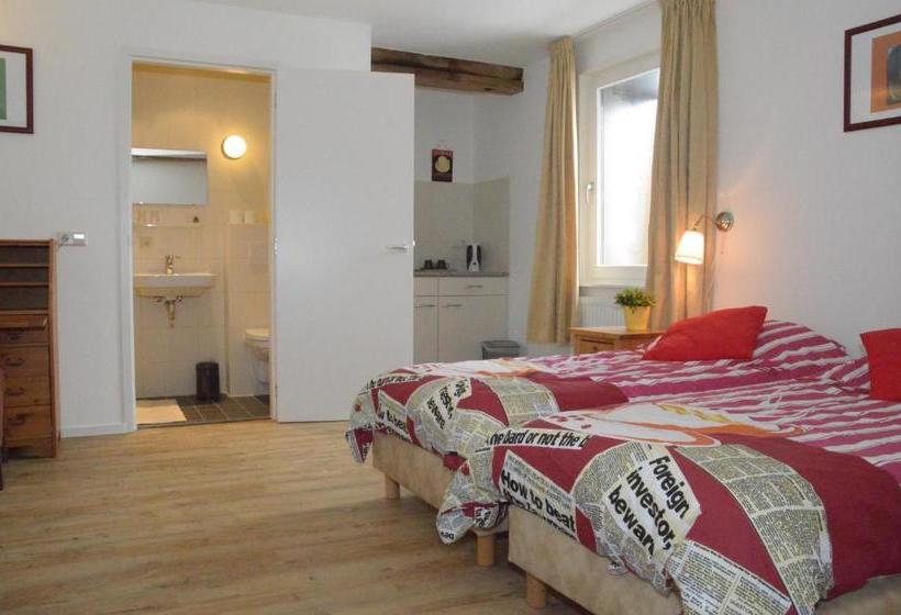 تختخواب و صبحانه T Brouwershuis