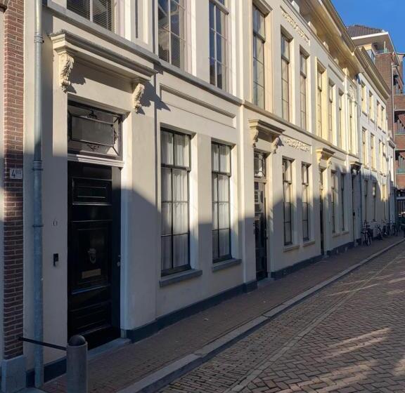 住宿加早餐  Zocher6 Bnb A Monumental Town House In The City Center