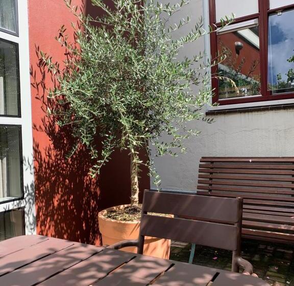 住宿加早餐  Zocher6 Bnb A Monumental Town House In The City Center