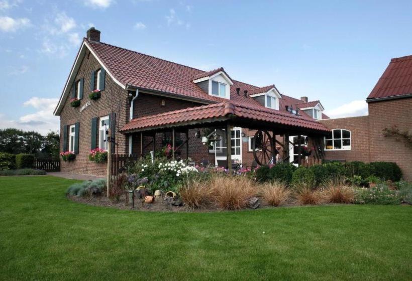 Bed & Breakfast  Het Oude Nest