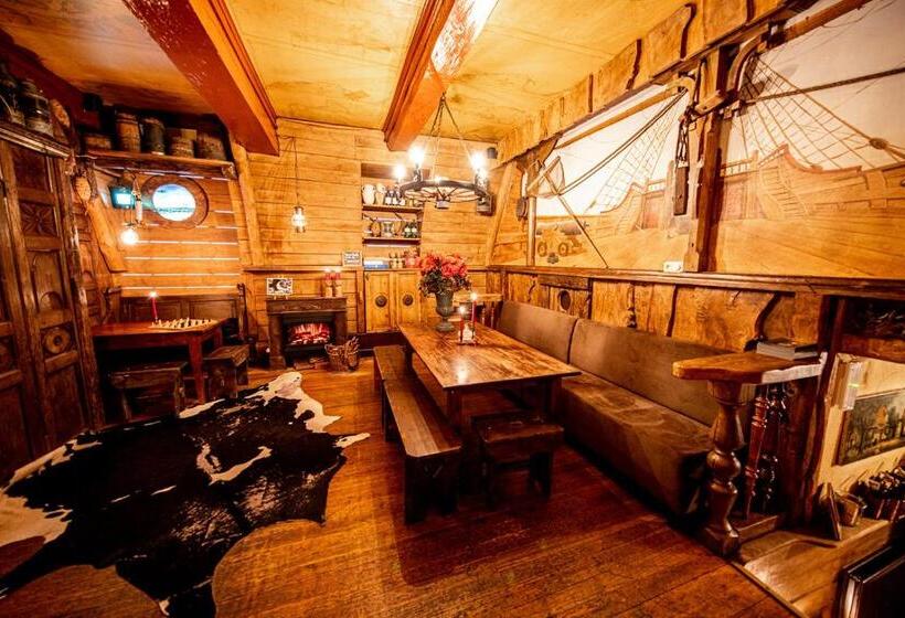 Boutique Hotel Elburg Met Tapperij