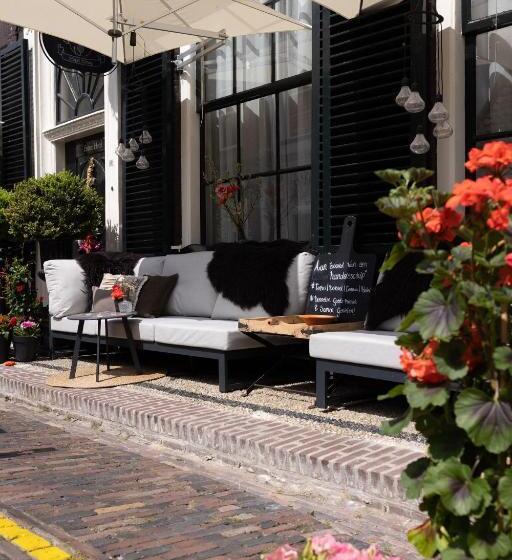Boutique Hotel Elburg Met Tapperij