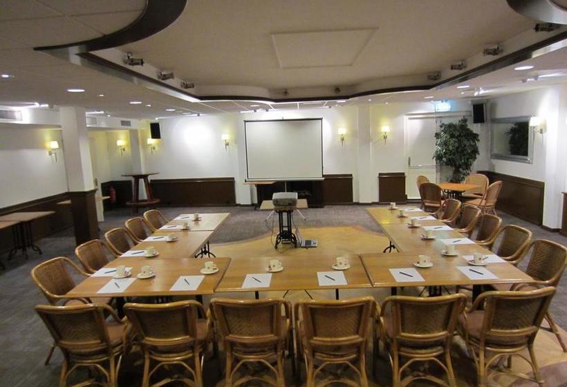 בית מלון כפרי 1851