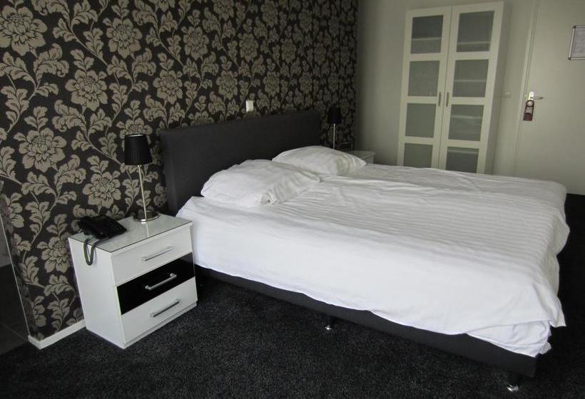 בית מלון כפרי 1851